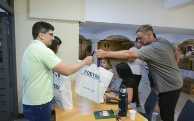 Entrega de kits escolares