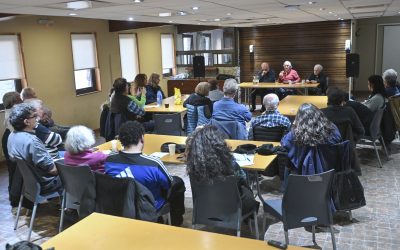 Charla Apuntes para la historia