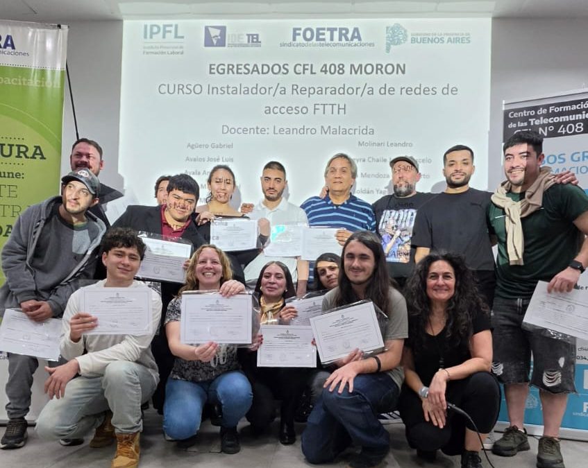 Entrega de diplomas en el CFL 408 de Morón